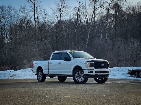 Used 2019 Ford F150 XLT w/ Equipment Group 302A Luxury image 2