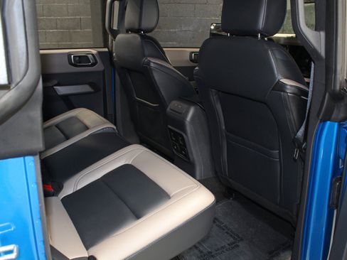 Used 2023 Ford Bronco Wildtrak AWD/4WD image 59