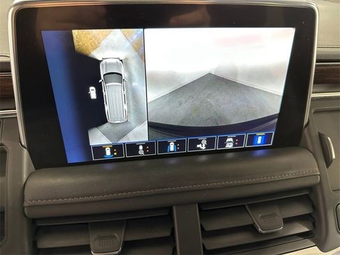 Used 2023 Chevrolet Tahoe High Country image 32