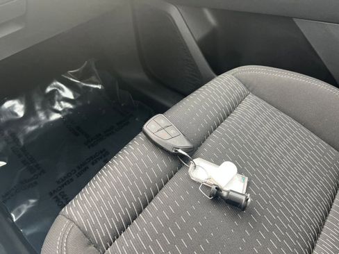 Used 2025 Chevrolet Equinox LT image 21