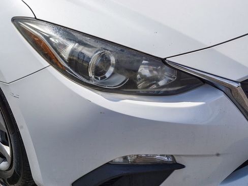 Used 2016 MAZDA MAZDA3 i Sport FWD image 10