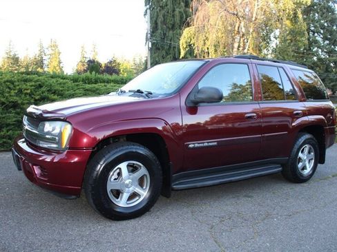 Used 2005 Chevrolet TrailBlazer LS w/ LS Preferred Equipment Group AWD/4WD image 1