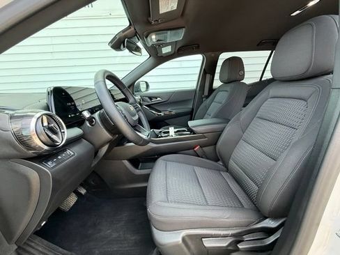 Used 2025 Chevrolet Equinox LT w/ LPO, Floor Liner Package AWD/4WD image 16