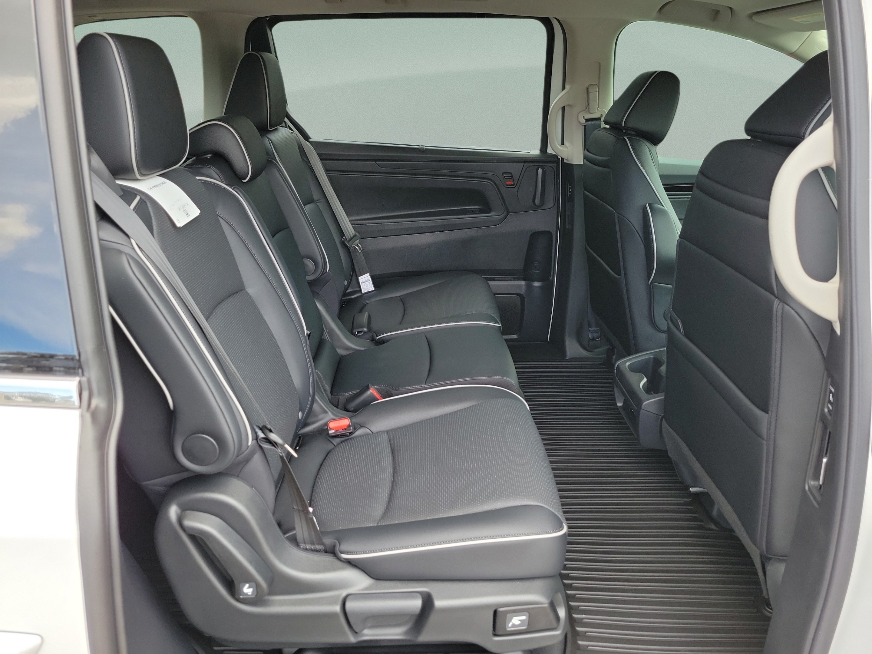 New 2027 Honda Odyssey Elite image 10