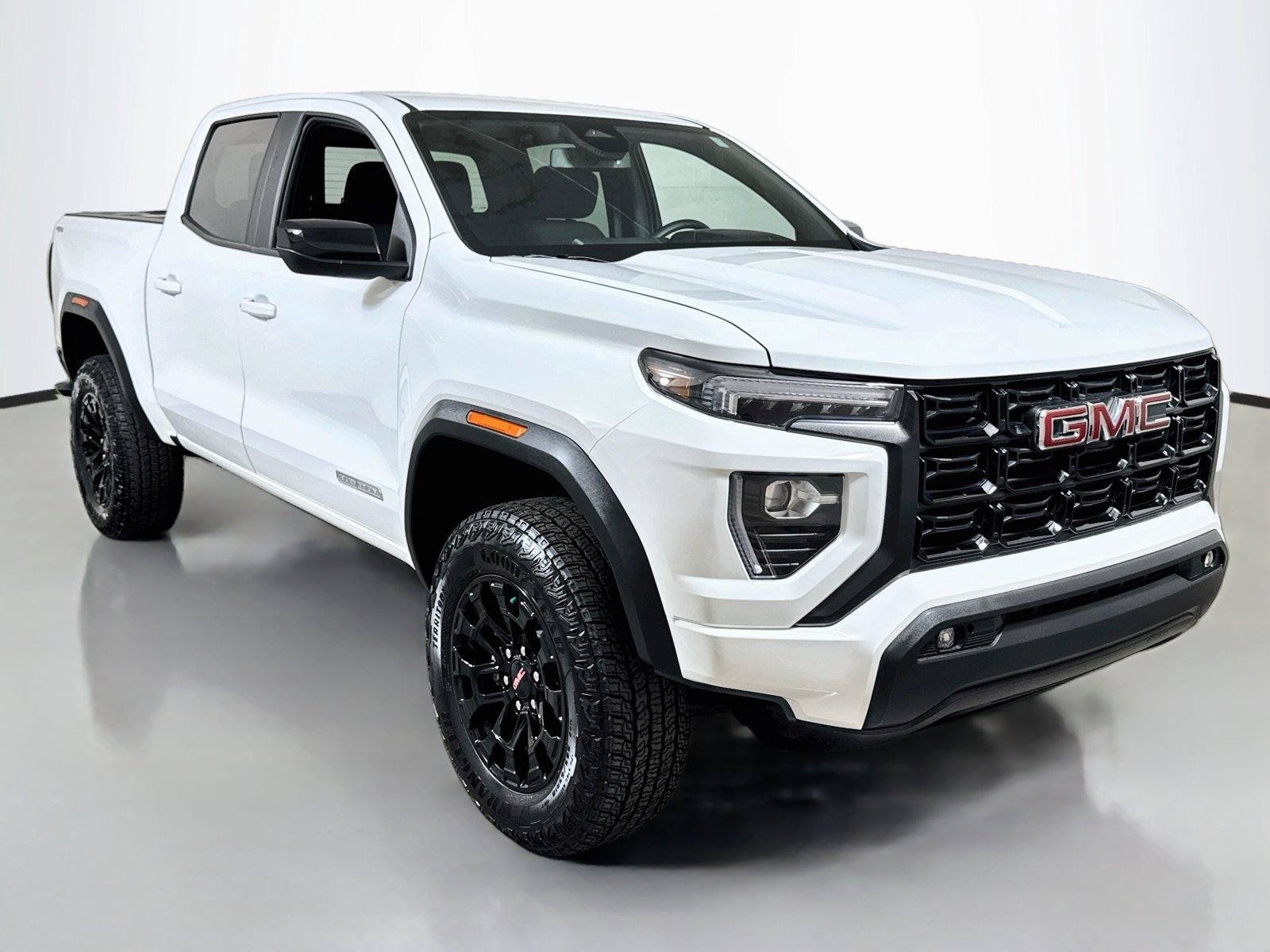 Certified 2026 GMC Canyon Elevation w/ Convenience Package AWD/4WD image 3