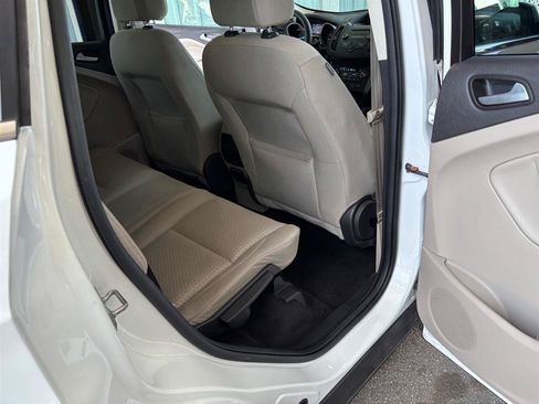 Used 2017 Ford Escape SE w/ SE Cold Weather Package FWD image 12