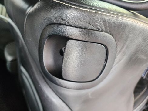 Used 2016 Dodge Challenger SRT Hellcat RWD image 71
