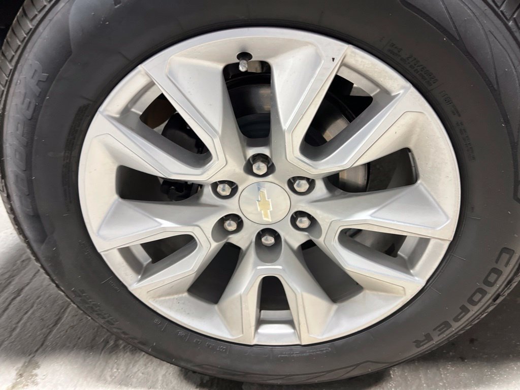 Used 2022 Chevrolet Silverado 1500 Custom AWD/4WD image 40
