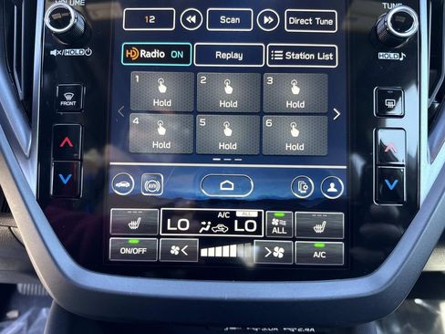 Used 2025 Subaru Forester Limited image 33