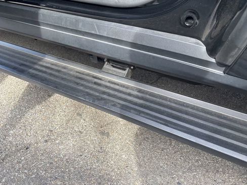 Used 2023 Cadillac Escalade ESV Sport w/ LPO, ONYX Package image 10