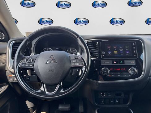 Used 2019 Mitsubishi Outlander GT AWD/4WD image 17