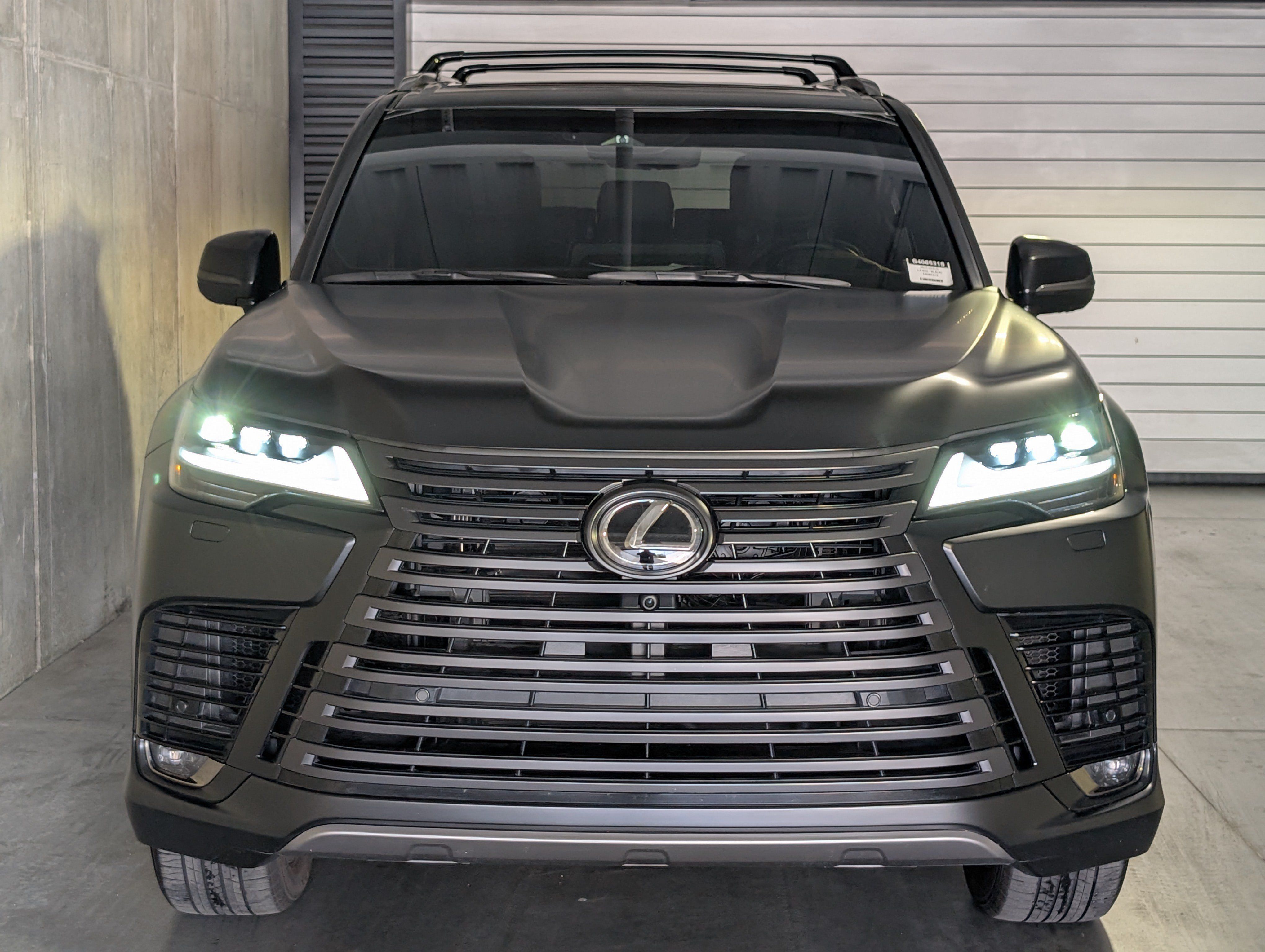 Used 2025 Lexus LX 600 4WD w/ Appearance Package image 13