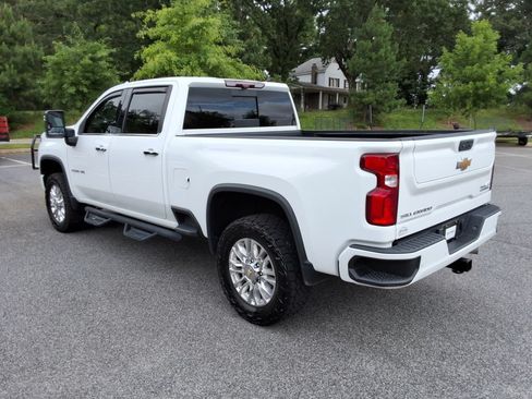 Certified 2022 Chevrolet Silverado 2500 High Country w/ Z71 Off-Road Package AWD/4WD image 7