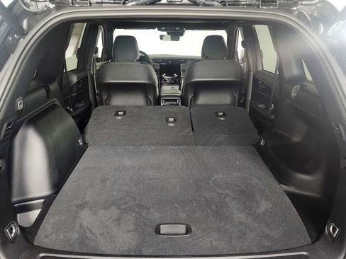 New 2025 Jeep Grand Cherokee Laredo w/ Luxury Tech Group I image 12