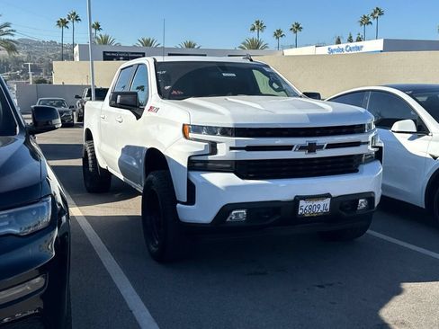 Used 2021 Chevrolet Silverado 1500 RST AWD/4WD image 2
