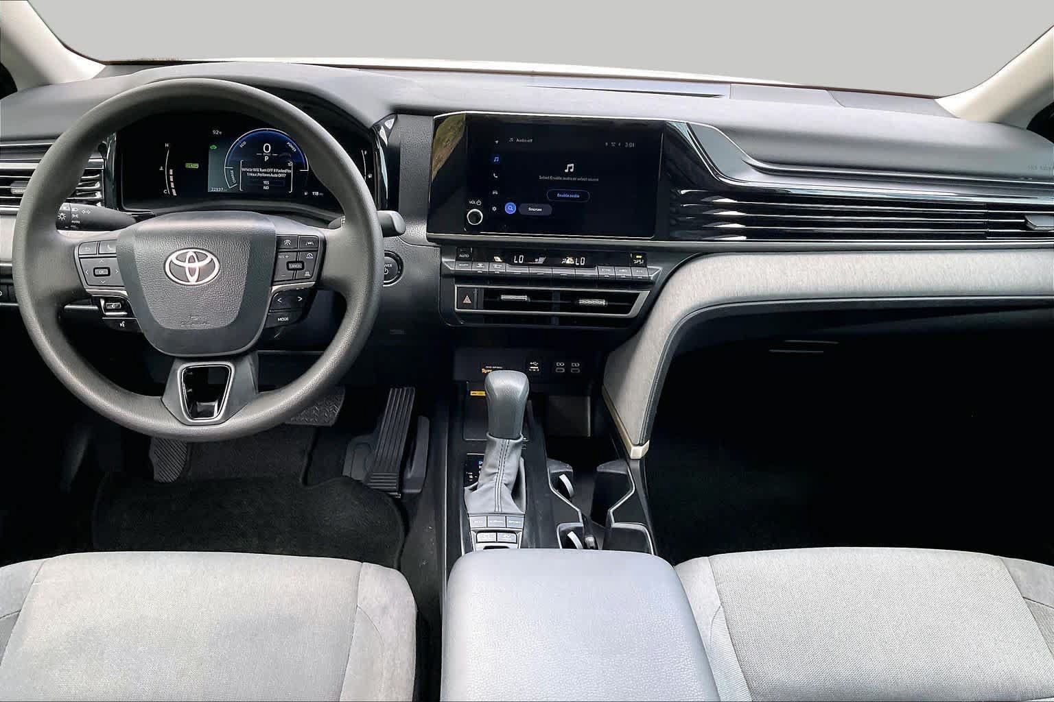 Used 2026 Toyota Camry LE w/ Convenience Package FWD image 15