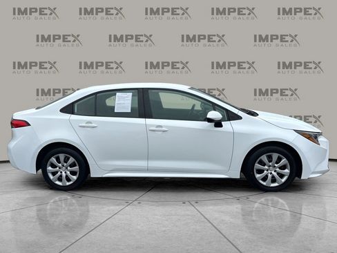 Used 2023 Toyota Corolla LE image 6