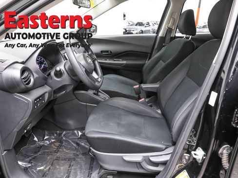 Used 2023 Nissan Kicks S image 14