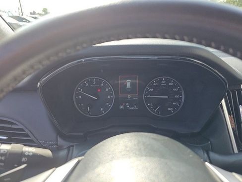Used 2025 Subaru Outback Premium image 36