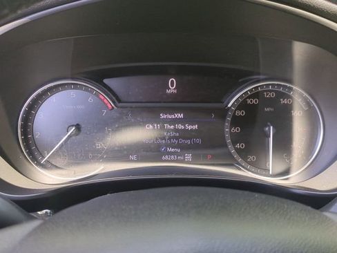 Used 2022 Cadillac XT4 Premium Luxury w/ Safety Alert Package AWD/4WD image 32