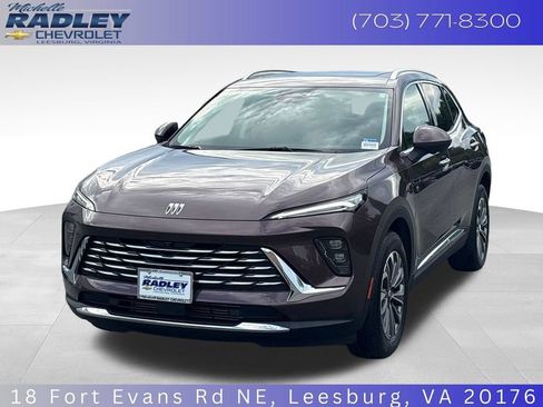 Used 2025 Buick Envision Preferred AWD/4WD image 1