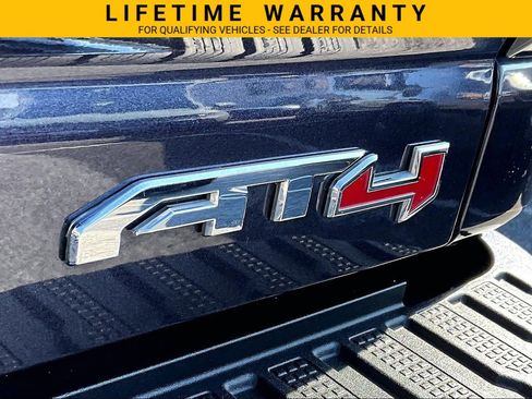 Used 2024 GMC Sierra 2500 AT4 w/ AT4 Premium Plus Package AWD/4WD image 8