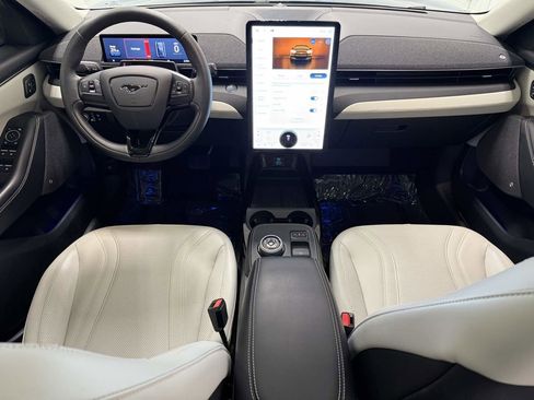 Used 2021 Ford Mustang Mach-E Premium image 12