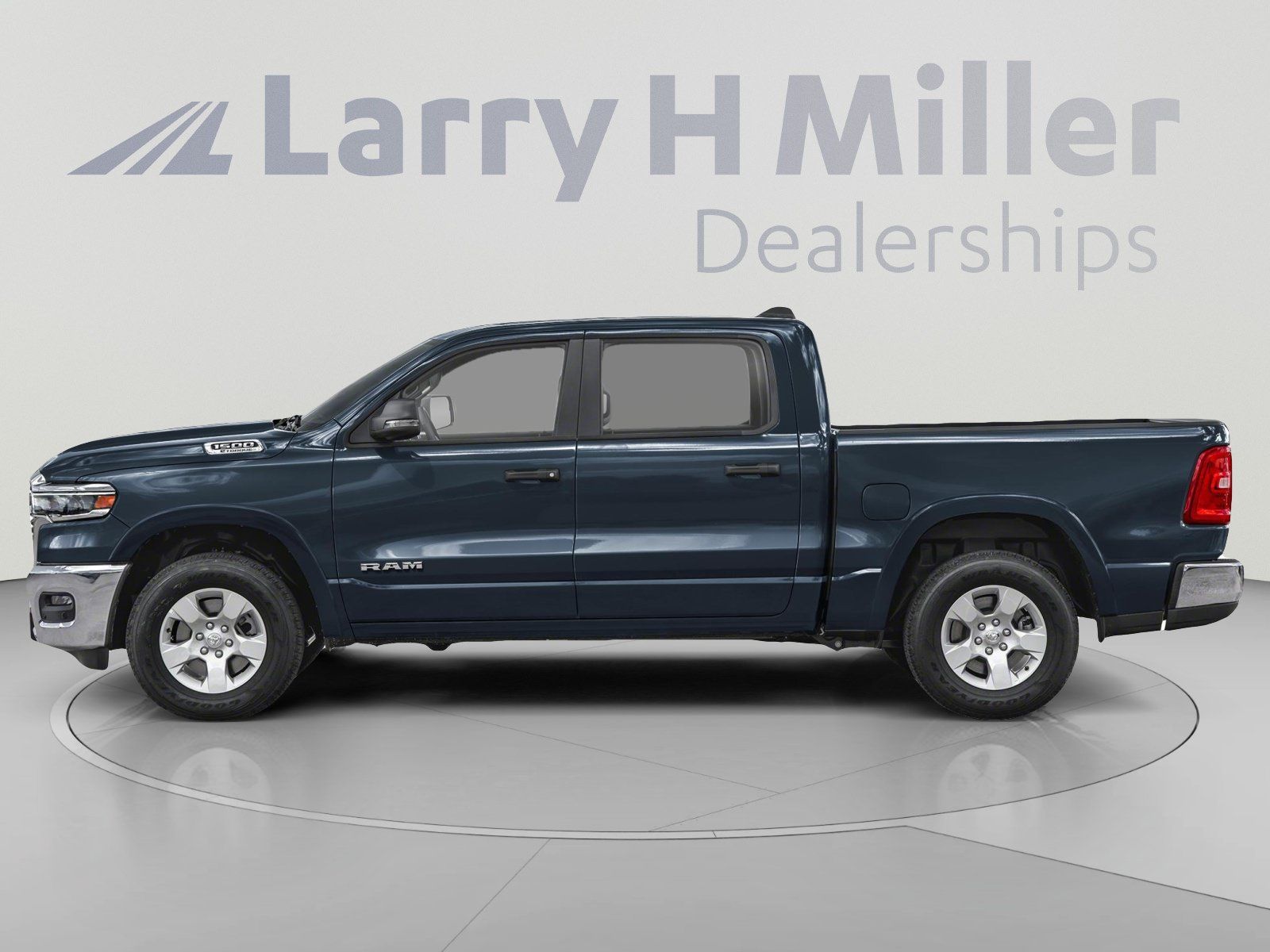 New 2026 RAM 1500 Big Horn w/ Night Edition AWD/4WD image 5