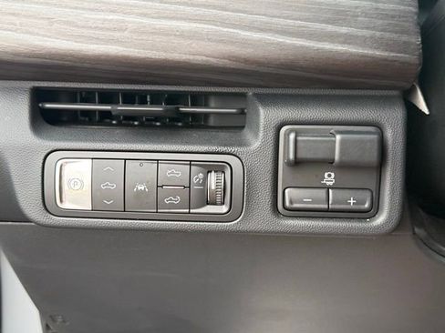 Used 2025 GMC Sierra EV Denali AWD/4WD image 42