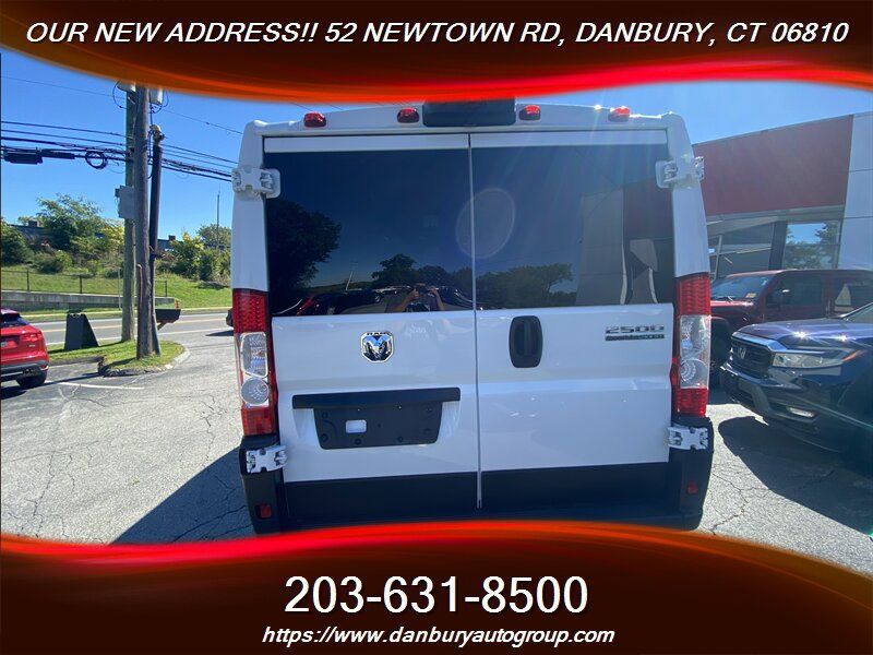 Used 2025 RAM ProMaster 2500 w/ U-Haul Equipment Group FWD image 9