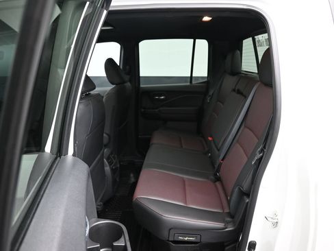 Used 2021 Honda Ridgeline Black Edition image 11