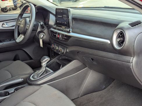 Used 2024 Kia Forte LXS image 29