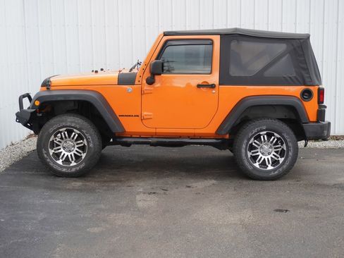 Used 2013 Jeep Wrangler Sport image 3