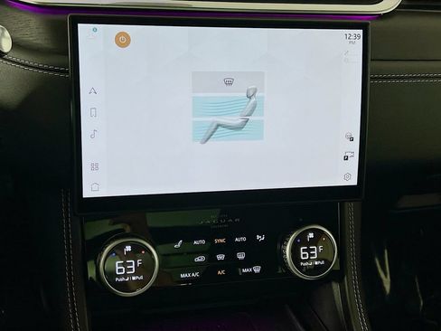 Used 2025 Jaguar F-PACE R-Dynamic S AWD/4WD image 16