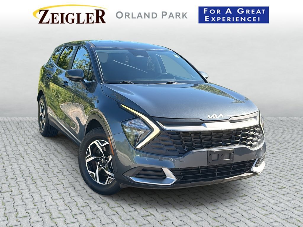 Used 2023 Kia Sportage LX AWD/4WD image 1
