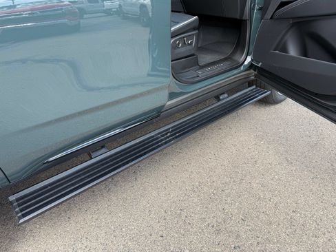 Used 2025 Cadillac Escalade Sport w/ LPO, Floor Liner Package AWD/4WD image 5