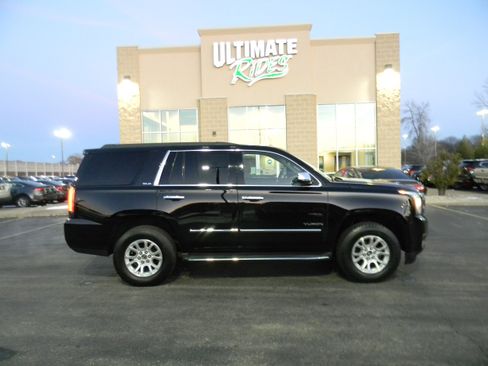 Used 2015 GMC Yukon SLE image 1