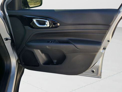 New 2026 Jeep Compass Latitude AWD/4WD image 43