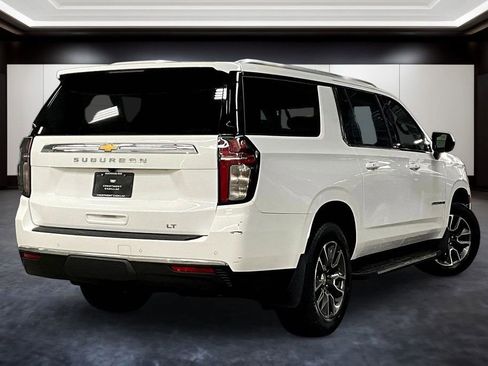 Used 2021 Chevrolet Suburban LT AWD/4WD image 3