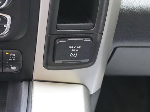 Used 2017 RAM 1500 Big Horn AWD/4WD image 25