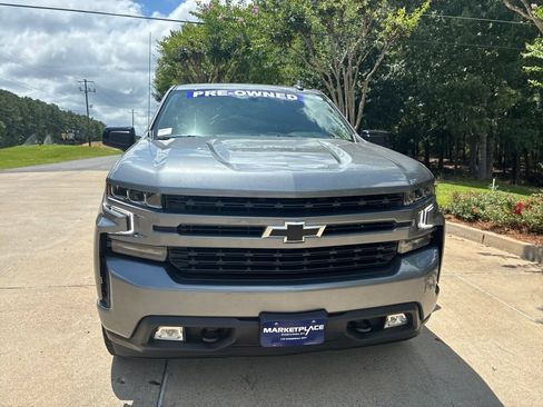 Used 2022 Chevrolet Silverado 1500 RST w/ LPO, Blackout Package AWD/4WD image 2