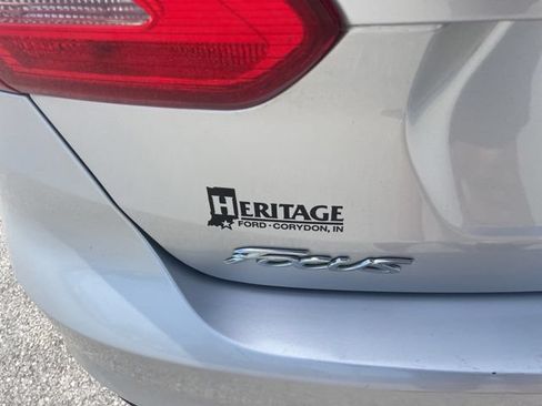 Used 2018 Ford Focus SE FWD image 8