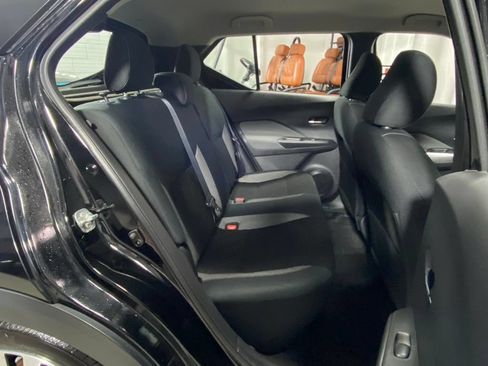 Used 2019 Nissan Kicks FWD image 27