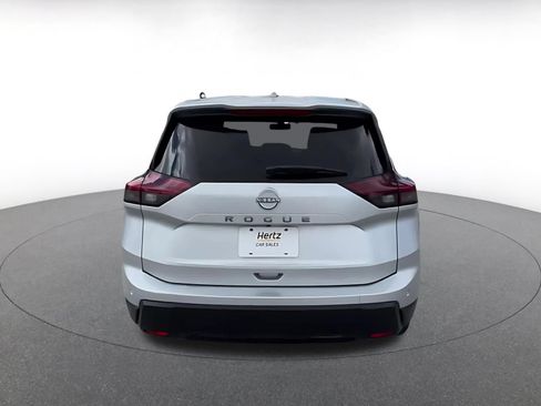 Used 2025 Nissan Rogue SV FWD image 10