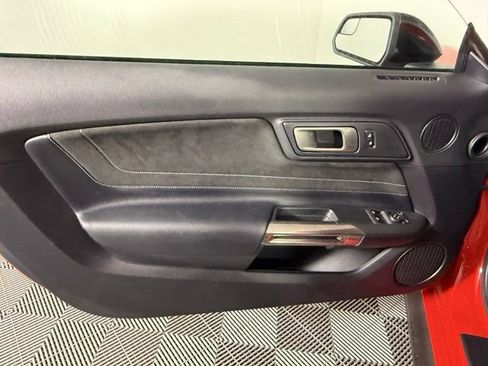 Used 2018 Ford Mustang Shelby GT350 w/ Electronics Package RWD image 16