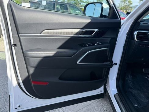 Used 2025 Kia Telluride SX w/ SX Captain's Chair Package FWD image 5