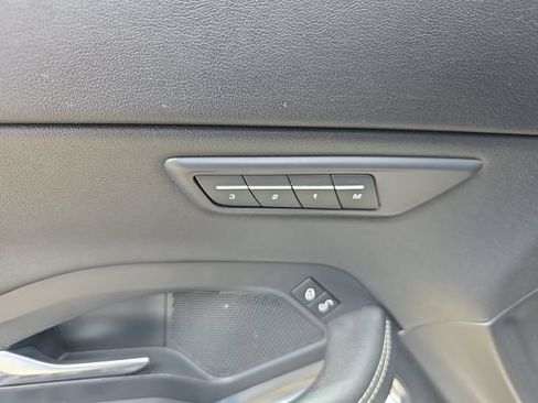 Used 2019 Jaguar E-PACE R-Dynamic SE AWD/4WD image 17