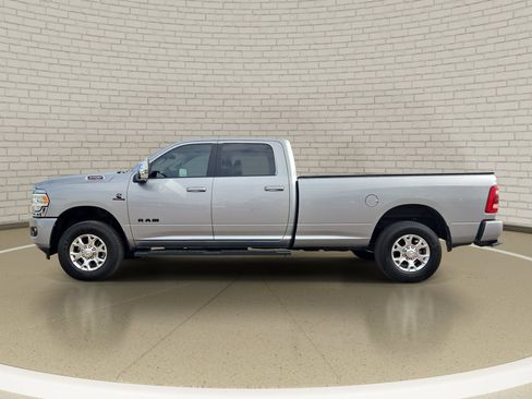 Used 2024 RAM 3500 Laramie AWD/4WD image 8