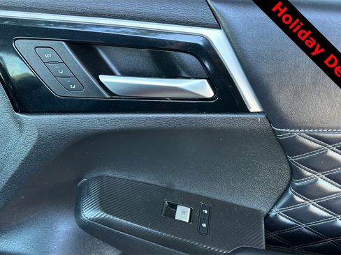 Used 2023 Mitsubishi Outlander SEL image 22