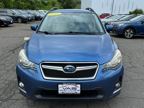 Used 2017 Subaru Crosstrek 2.0i Premium AWD/4WD image 3